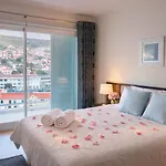 Penthouse Montanha-mar 公寓 *