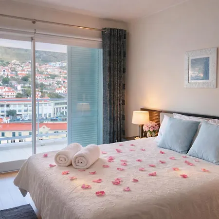 Penthouse Montanha-mar 公寓 *