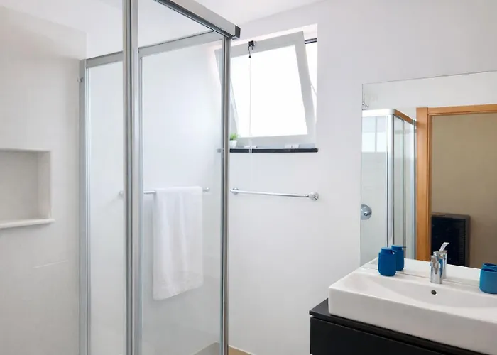 Penthouse Montanha-mar Daire Machico (Madeira)